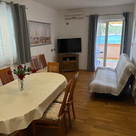 Apartamento Neda I Sime *