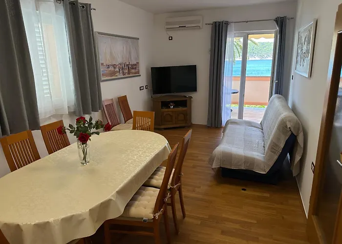 아파트 Neda I Sime *