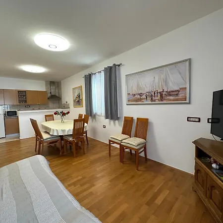 Neda I Sime Apartmán Rab Town