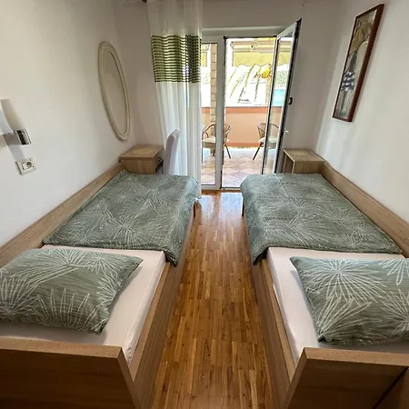 Neda I Sime Apartmán